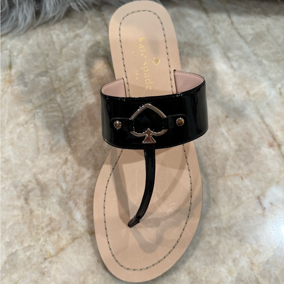 Kate Spade Cece Heart Black Shiny PVC Thong Sandals. New - Picture 9 of 9